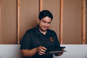 911 Restoration Expert doing a water damage Inspection and Assessment in Moorpark, CA