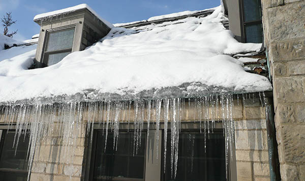 Ice Dam Heavy Snow Roof