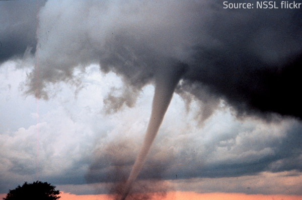 An approaching tornado is quite a spectacular and scary sight.