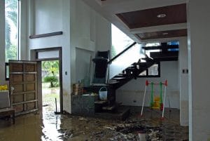 clean-up-flooded-home