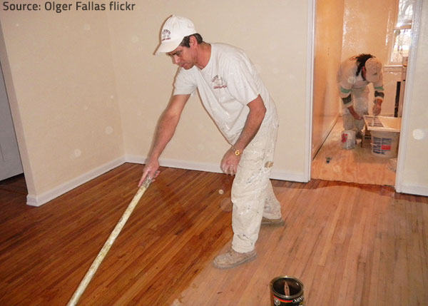 Hoarding cleaning services will complete the work in a quick and efficient manner.