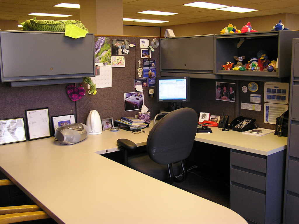 Tips dan Trik Mengatur Ruang Kantor Untuk Lingkungan Kerja Yang Pas
