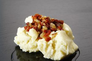 Thanksgiving-Side-Dishes-Mashed-Potatoes-Bacon