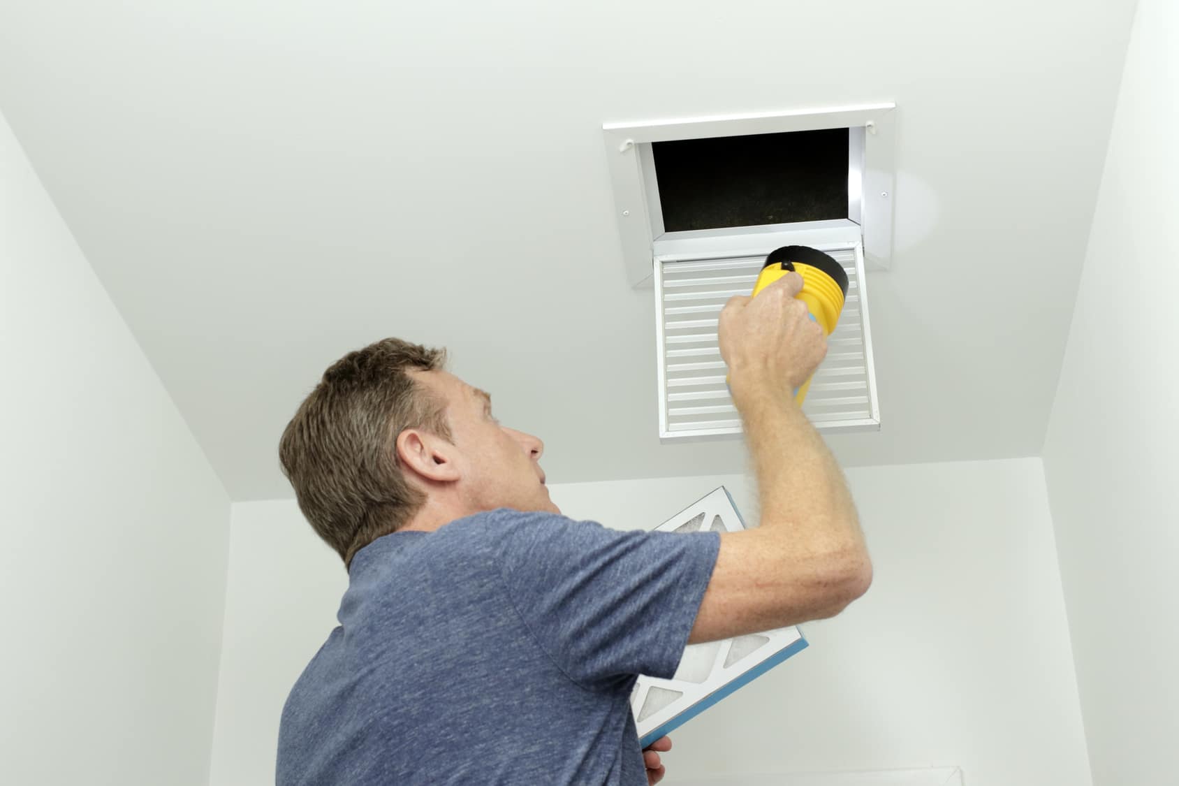 how-to-prevent-and-respond-to-mold-growth-in-your-air-ducts