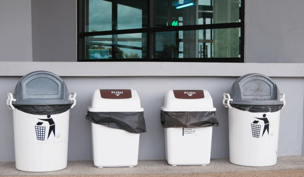 How to Remove Odors from the Trash Can Eliminate Odors
