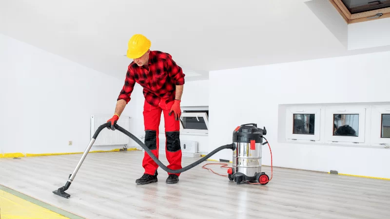 Drying out the floorboards - water damage restoration